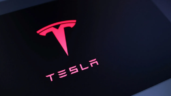 郑州配资公司 特斯拉发布驾驶辅助技术更新，重大公告即将揭晓